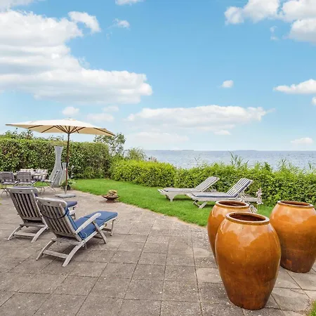 Amazing In With Kitchen *