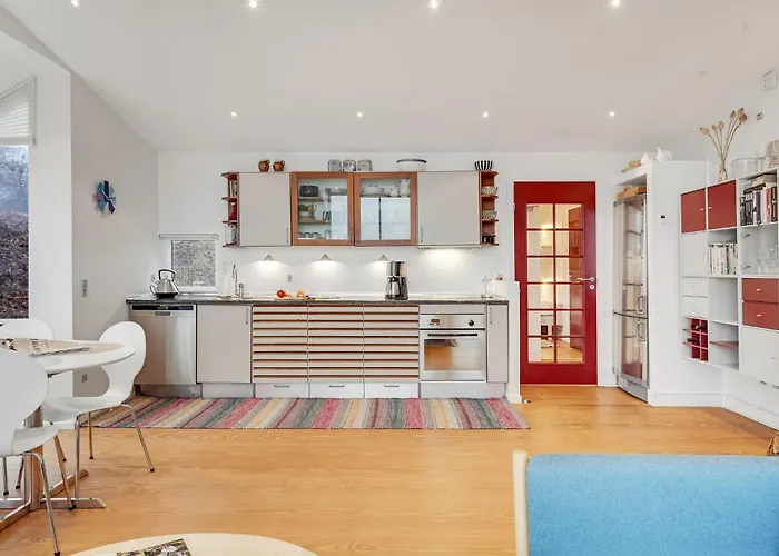 Amazing In With Kitchen *