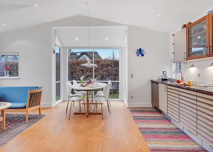 Amazing In With Kitchen *